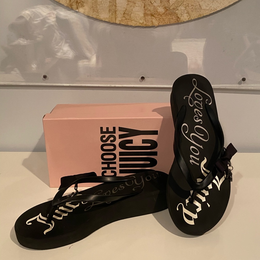 Juicy Couture Carrie Thong Flip Flop